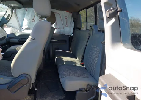 2014 Ford F-250 Xlt z USA, uszkodzony, nr VIN 1FT7X2B60EEB19118